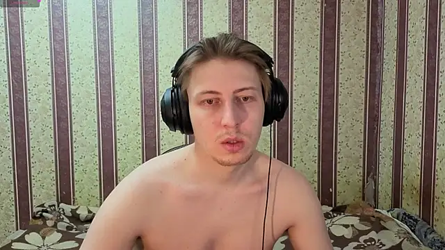 darienlarge online show from 12.21.25