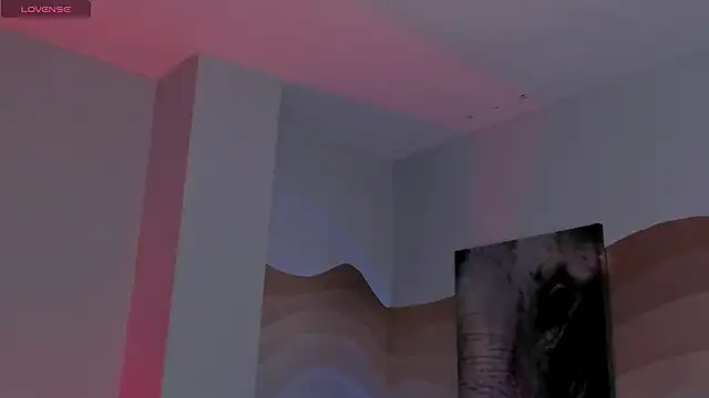 ErikaBenz  online show from 09.29.25