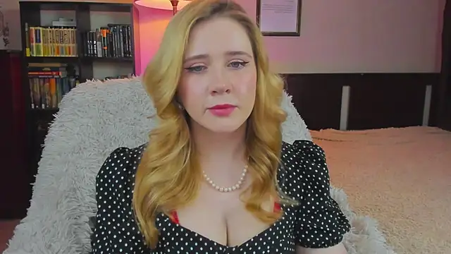 Lav Tender online show from 09.28.25