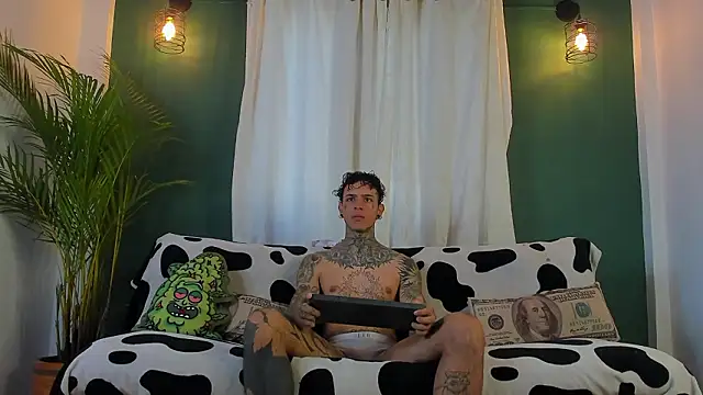 Snapshot of Aron_ford chatting on 03.09.26 Aron ford online show from 03.09.26