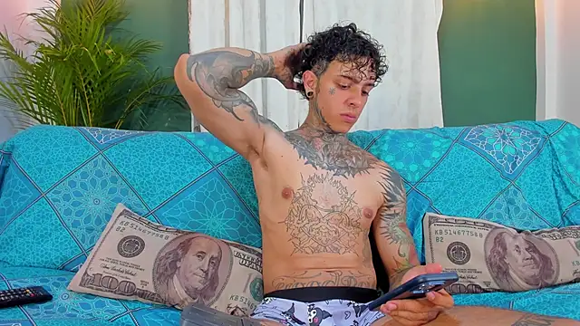 Snapshot of Aron_ford chatting on 04.16.26 Aron ford online show from 04.16.26