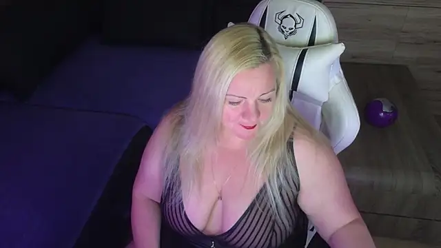 MolligSpielle online show from 10.02.25