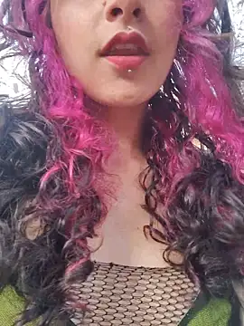  Laary online show from 10.31.25