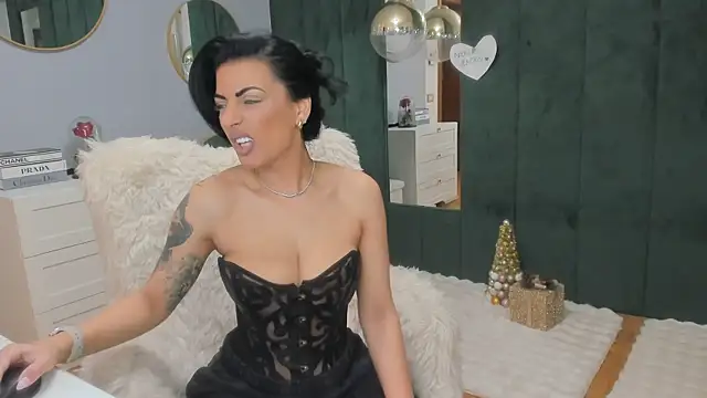 ElisaBaxter online show from 01.07.26