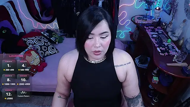 lufek23 online show from 04.17.26