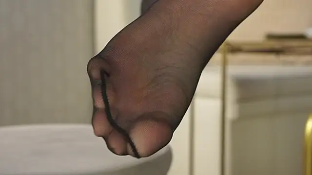 iris vega9 online show from 11.16.25