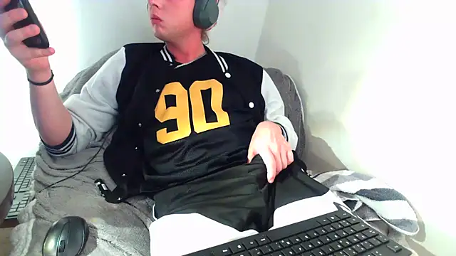 Tobi907790 online show from 11.26.25