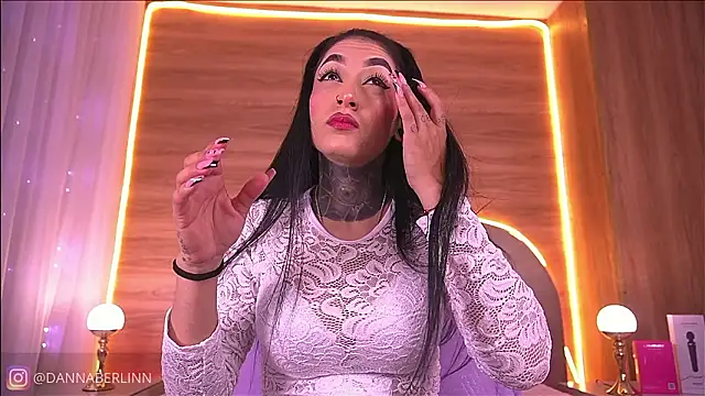 danna berlin  online show from 02.07.26