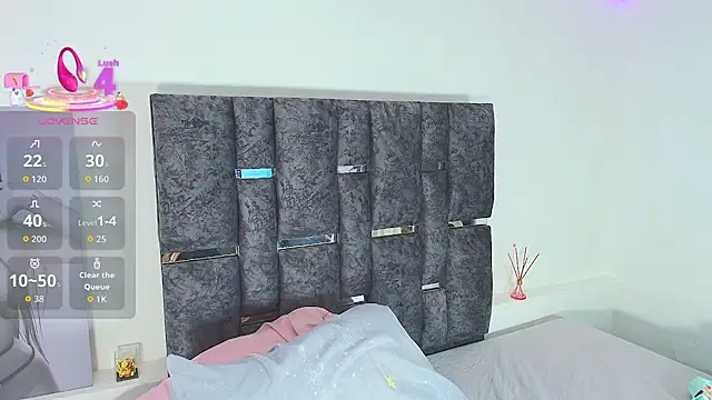 Natasharuso online show from 10.10.25