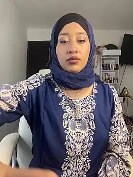 Snapshot of adila_anich chatting on 12.12.24 adila anich online show from 12.12.24