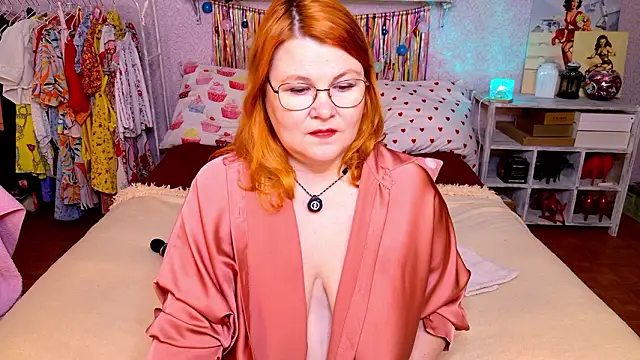 UrSexyMilf online show from 03.03.26