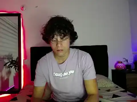 Snapshot of Santiago_kiler chatting on 12.12.24 Santiago kiler online show from 12.12.24