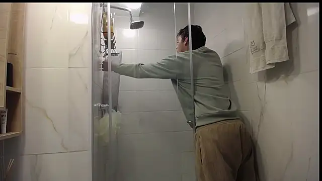 Snapshot of Santiago_kiler chatting on 10.23.25 Santiago kiler online show from 10.23.25