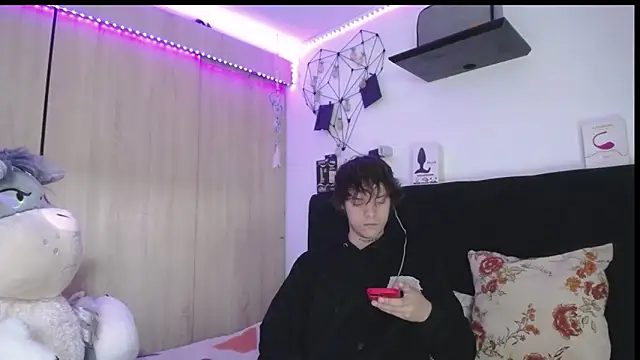 Santiago kiler online show from 03.20.26