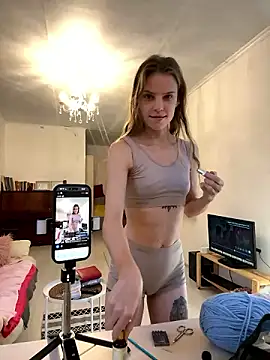 LeyaJohnson online show from 12.07.24