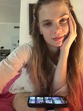 LeyaJohnson online show from 12.20.24