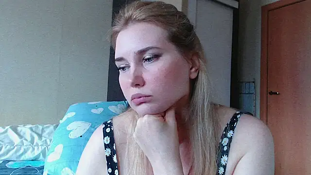 mmmPinUpGirl online show from 06.27.26