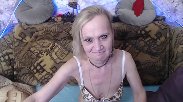 MissBekker online show from 12.31.24