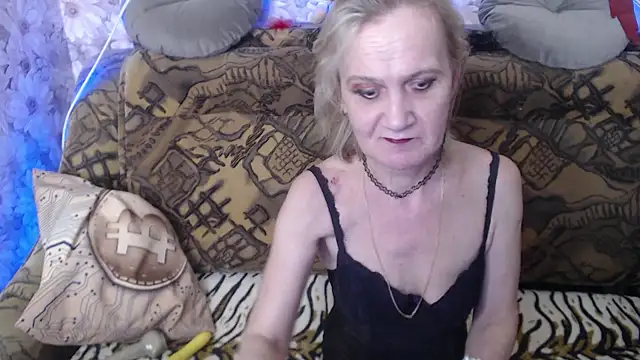 MissBekker online show from 01.30.25