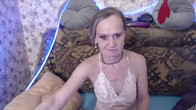 MissBekker online show from 04.14.26