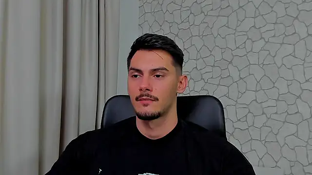 Snapshot of ClintMasters chatting on 02.06.25 ClintMasters online show from 02.06.25