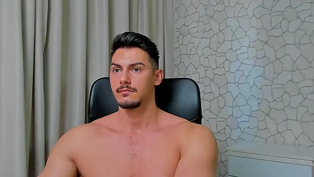 Snapshot of ClintMasters chatting on 03.05.25 ClintMasters online show from 03.05.25