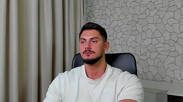 Snapshot of ClintMasters chatting on 10.22.25 ClintMasters online show from 10.22.25