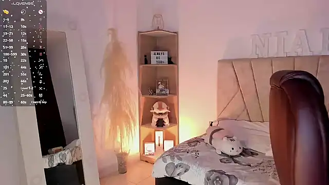  Niah  online show from 02.06.25