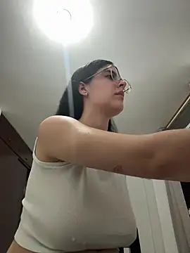  Niah  online show from 03.16.26