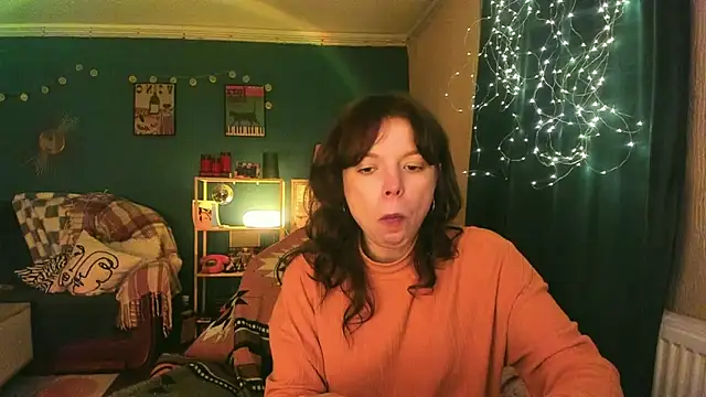 Snapshot of ClancyMorissey chatting on 04.11.26 ClancyMorissey online show from 04.11.26