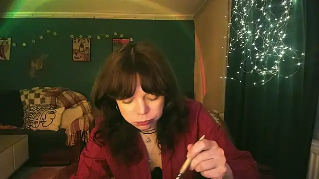 Snapshot of ClancyMorissey chatting on 04.16.26 ClancyMorissey online show from 04.16.26