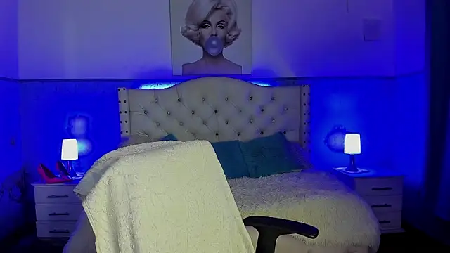 Snapshot of valentinaextreme chatting on 11.13.25 valentinaextreme online show from 11.13.25