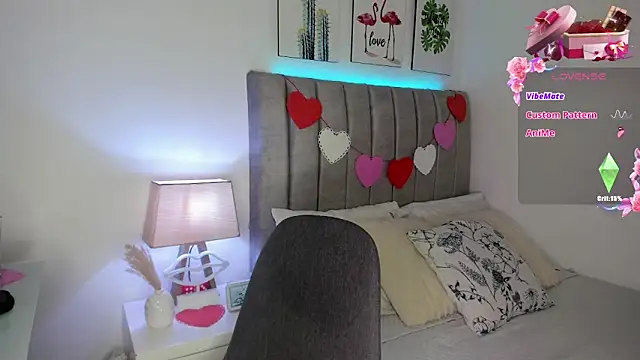 Katysmith26 online show from 02.13.25