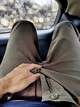 Snapshot of Boring_one chatting on 01.08.25 Boring one online show from 01.08.25