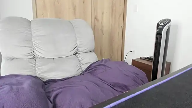 xspecialoomx online show from 04.13.26