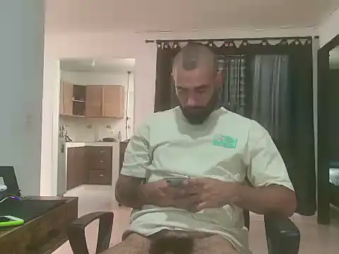 Snapshot of Matheusbeard chatting on 07.28.26 Matheusbeard online show from 07.28.26