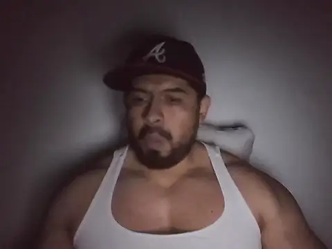 marcus002001 online show from 04.01.26