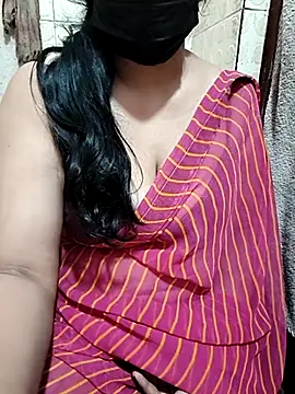 Snapshot of sangeetha4bide chatting on 11.08.25 sangeetha4bide online show from 11.08.25