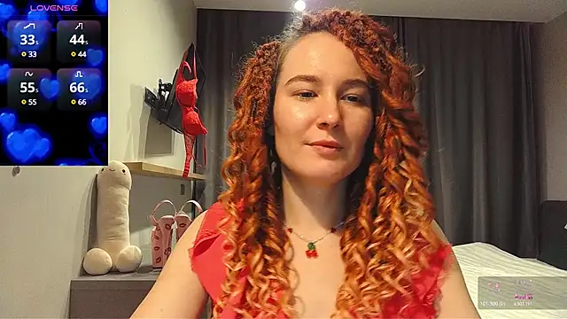 Snapshot of AgnesGraham chatting on 12.08.24 AgnesGraham online show from 12.08.24