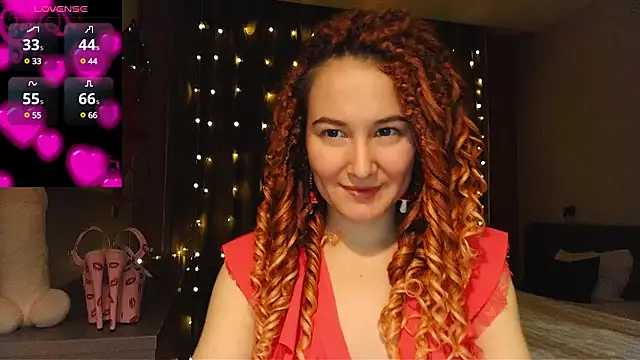 Snapshot of AgnesGraham chatting on 12.22.24 AgnesGraham online show from 12.22.24