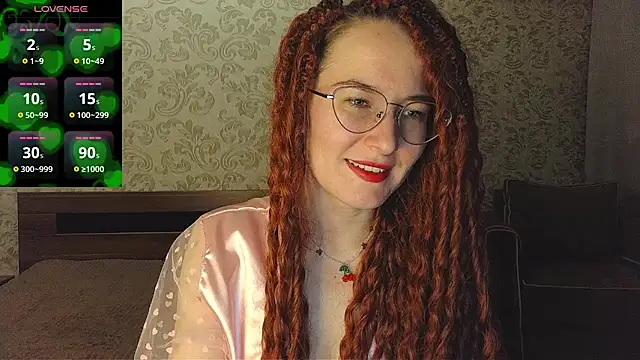 Snapshot of AgnesGraham chatting on 02.10.25 AgnesGraham online show from 02.10.25