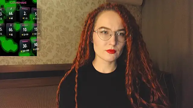 Snapshot of AgnesGraham chatting on 02.14.25 AgnesGraham online show from 02.14.25