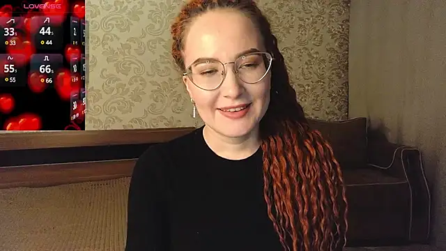 Snapshot of AgnesGraham chatting on 02.21.25 AgnesGraham online show from 02.21.25