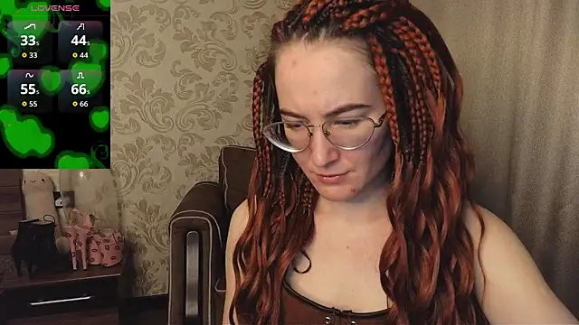 Snapshot of AgnesGraham chatting on 09.24.25 AgnesGraham online show from 09.24.25