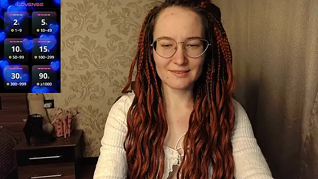 Snapshot of AgnesGraham chatting on 10.19.25 AgnesGraham online show from 10.19.25