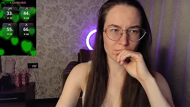 Snapshot of AgnesGraham chatting on 03.31.26 AgnesGraham online show from 03.31.26