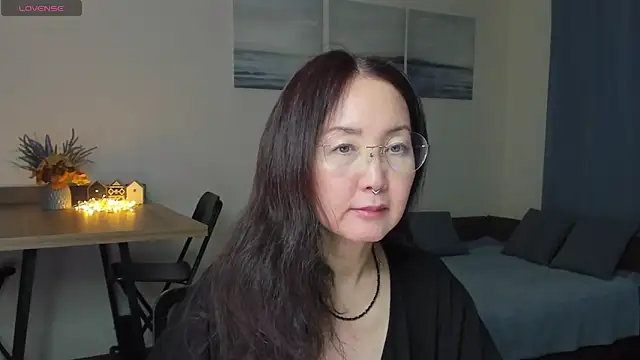 AvroraSakura online show from 12.24.24