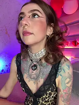 Snapshot of Evangelyne_1 chatting on 02.18.26 Evangelyne 1 online show from 02.18.26