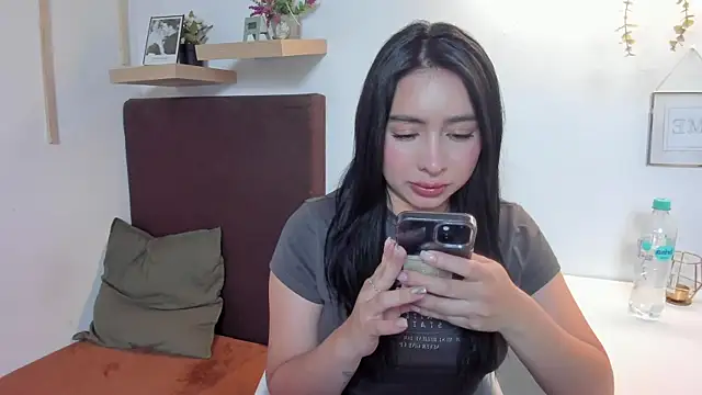 isabella jade online show from 02.04.25