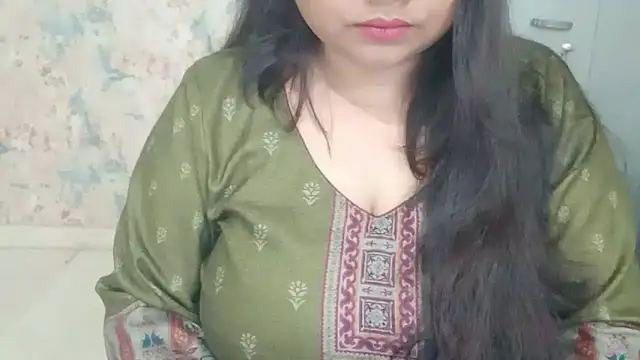 Snapshot of yoursnishaa chatting on 02.15.26 yoursnishaa online show from 02.15.26